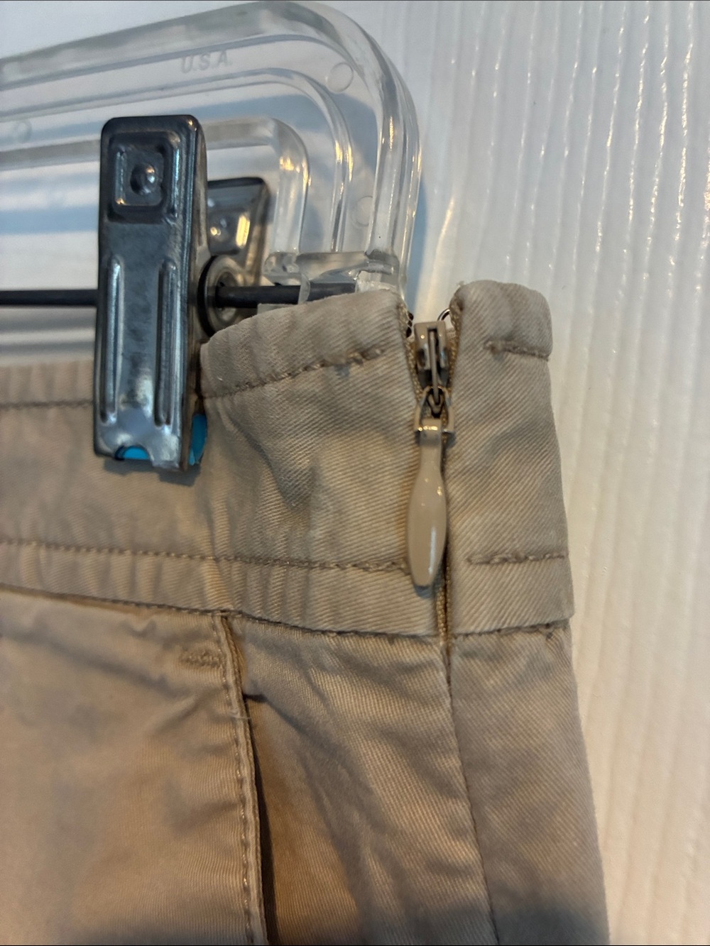 Vineyard Vines Skirt, Classic Tan / Beige, Size 6 - Picture 3 of 6
